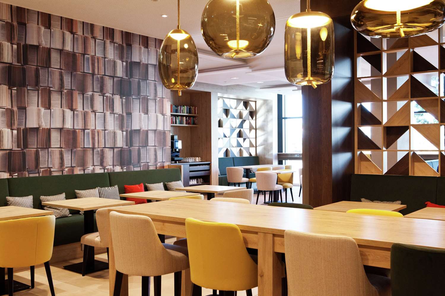 Hampton by Hilton Berlin City East Side Gallery 2