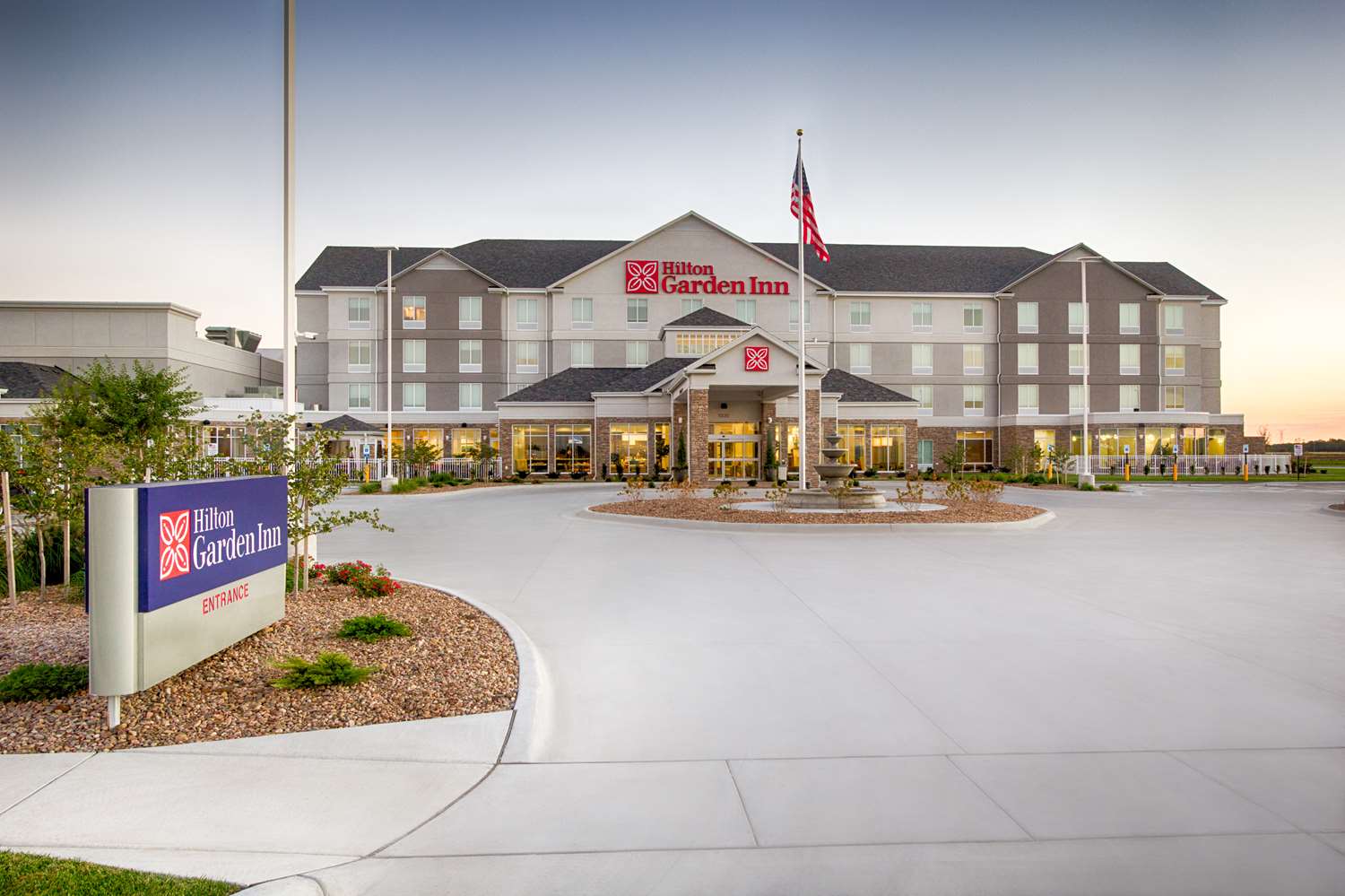 Hilton Garden Inn Salina 2