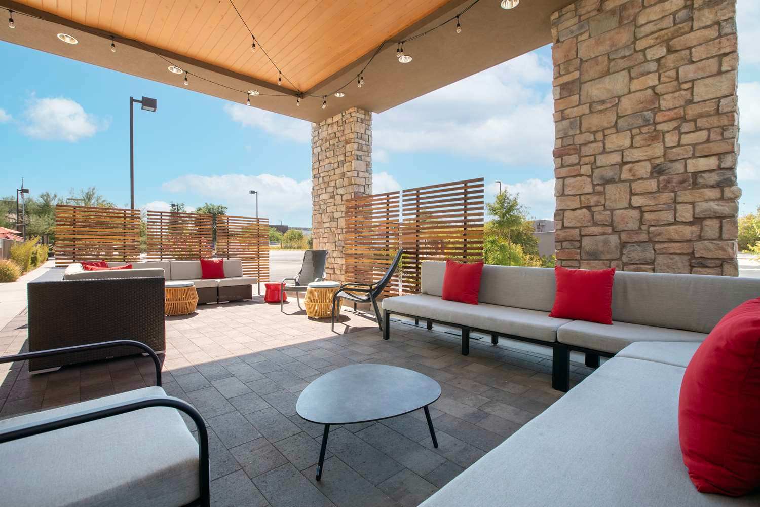 Home2 Suites by Hilton Phoenix-Tempe University Research Prk 5