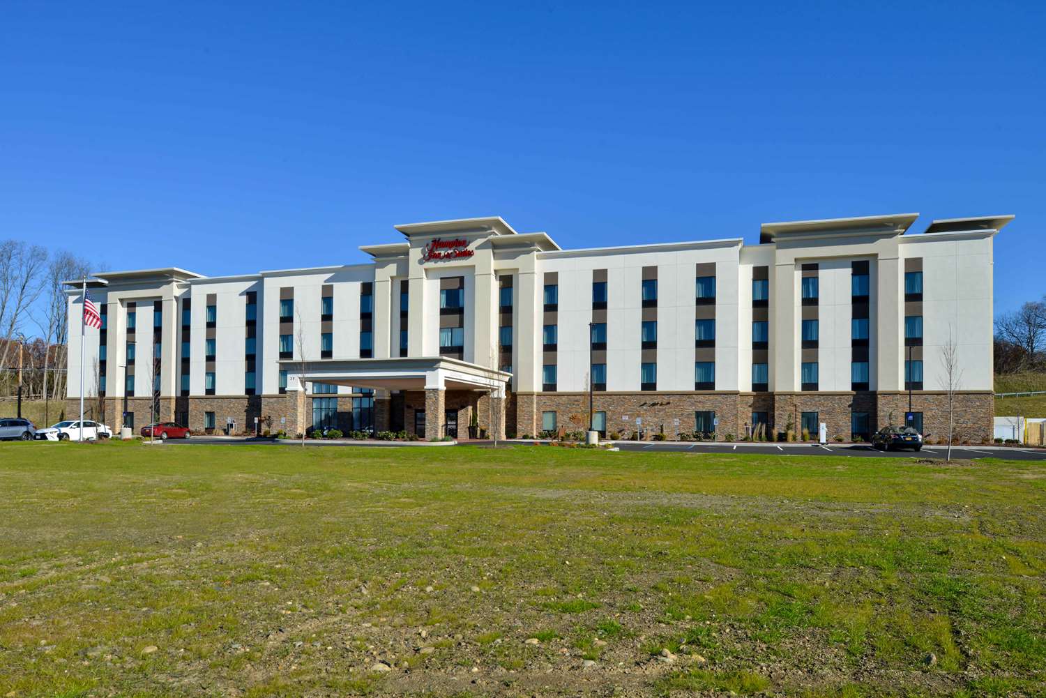 Hampton Inn & Suites Albany-East Greenbush, NY 4