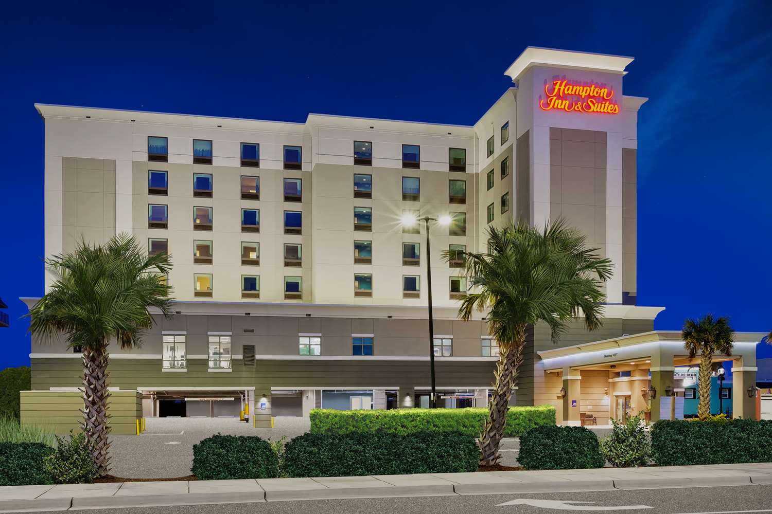 Hampton Inn & Suites by Hilton Carolina Beach Oceanfront 2
