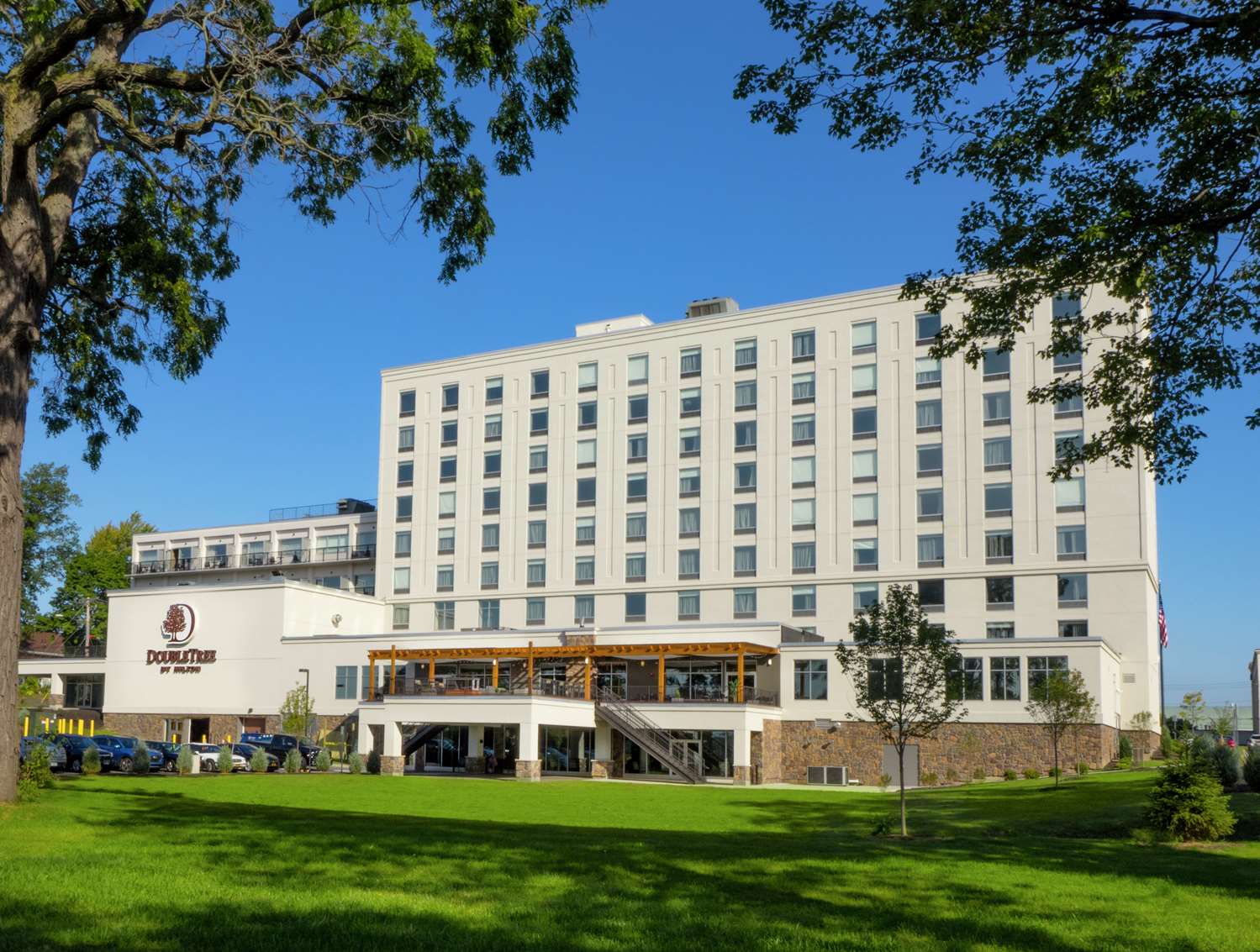 DoubleTree by Hilton Niagara Falls New York 2