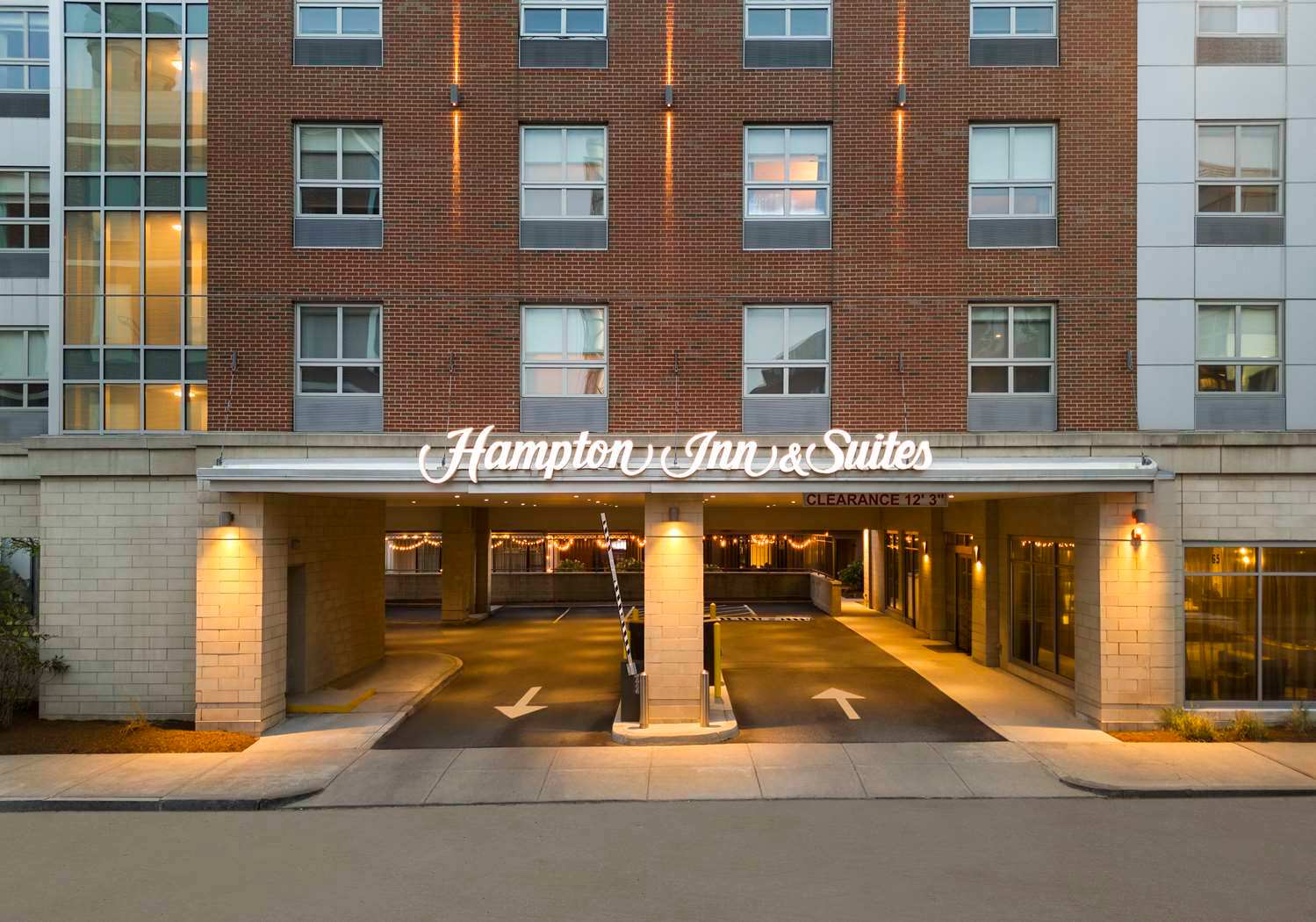 Hampton Inn & Suites-Worcester, MA 5