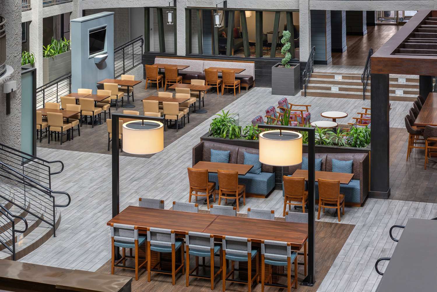 Embassy Suites by Hilton El Paso 2