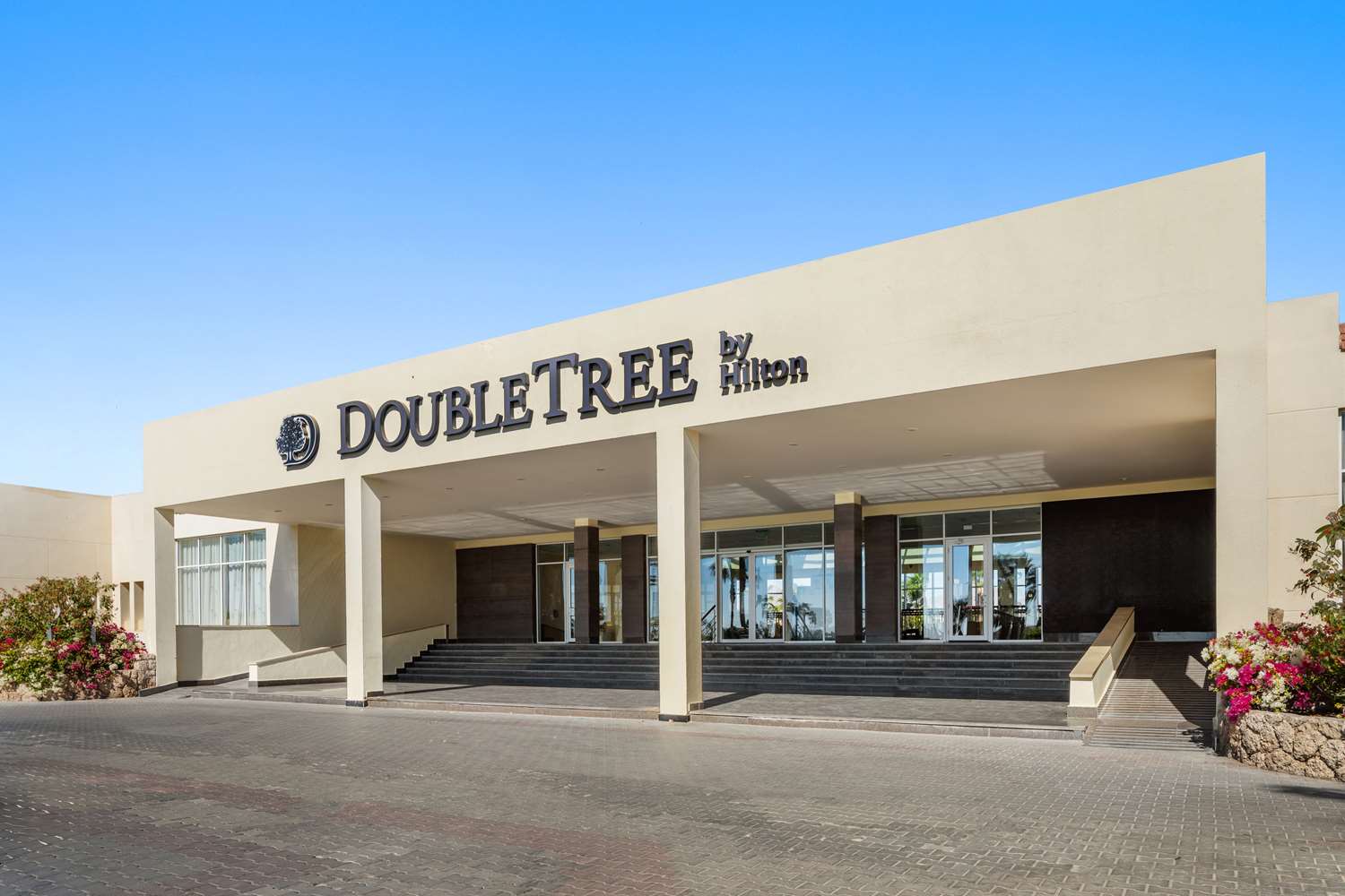 DoubleTree by Hilton Sharks Bay Resort 5