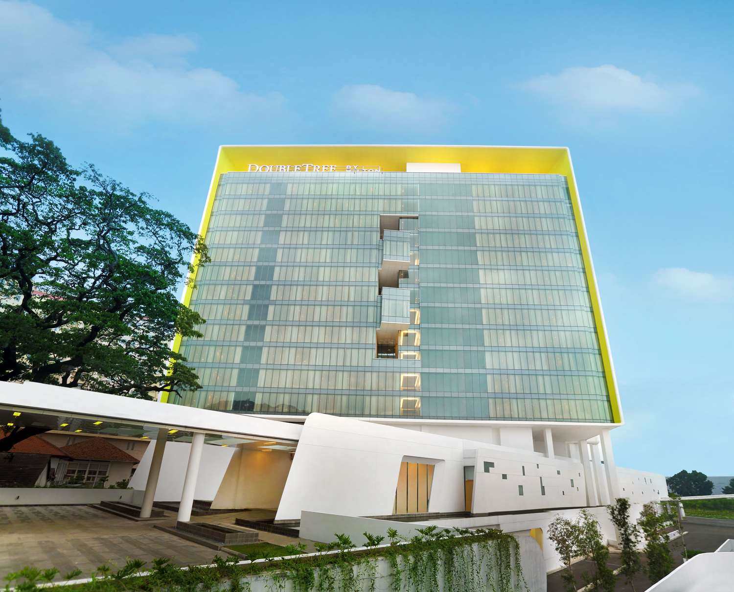 DoubleTree by Hilton Jakarta - Diponegoro 4
