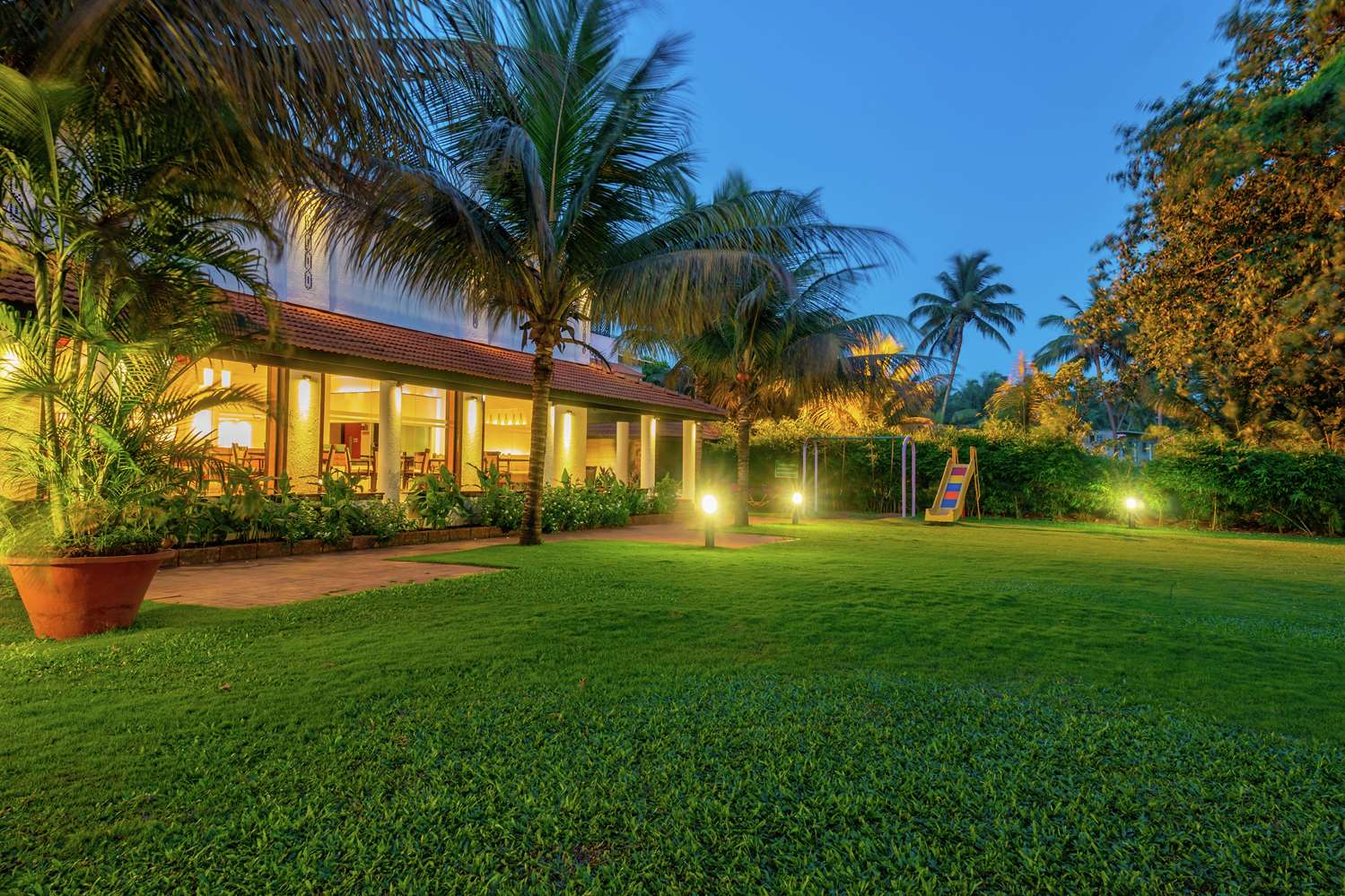 DoubleTree by Hilton Goa - Arpora - Baga 3