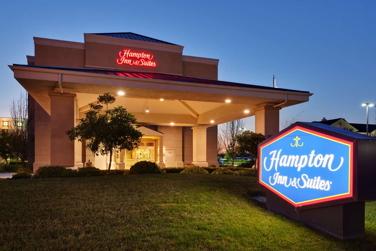 Hampton Inn & Suites Sacramento-North Natomas, CA 2