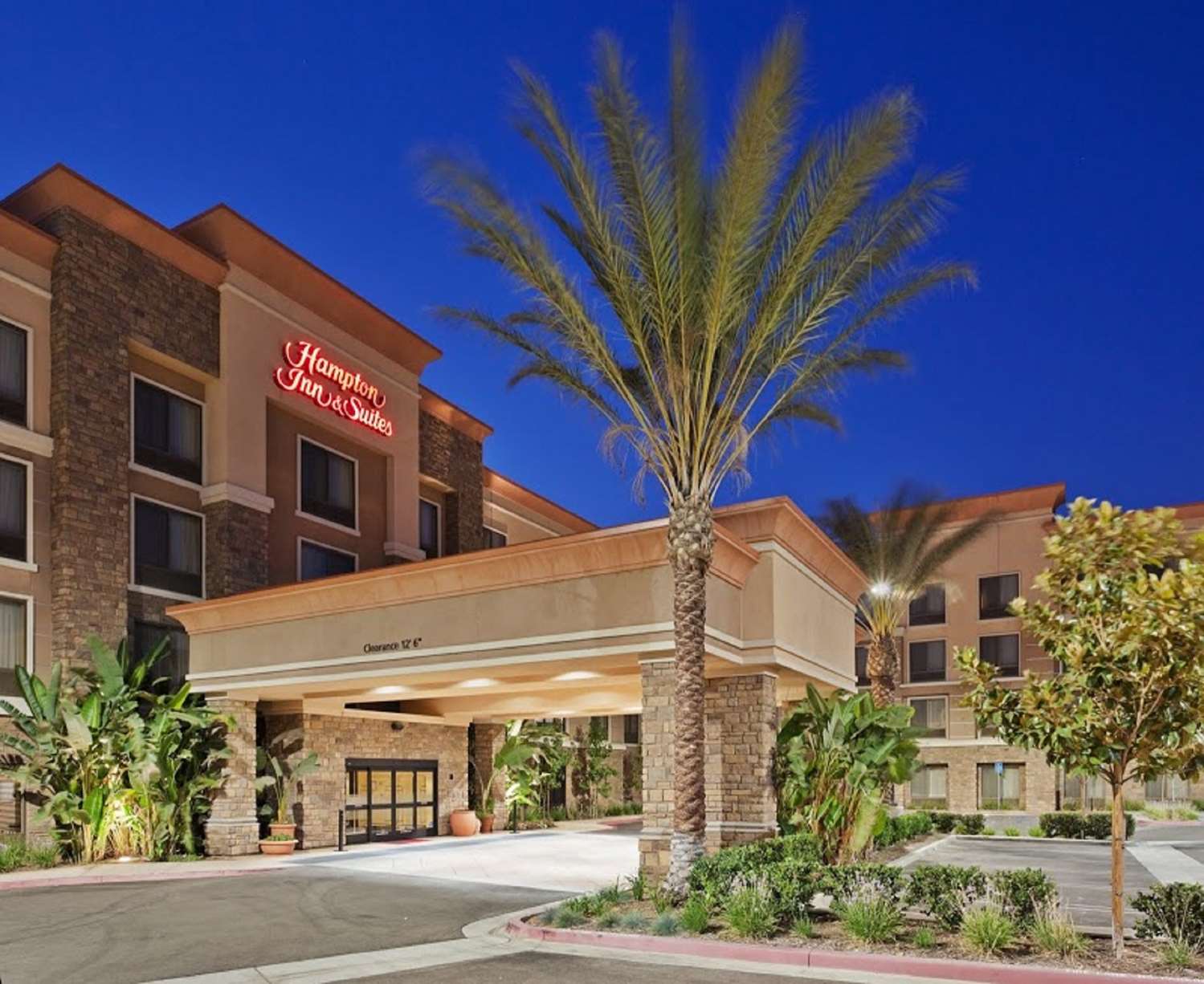 Hampton Inn & Suites Moreno Valley 3