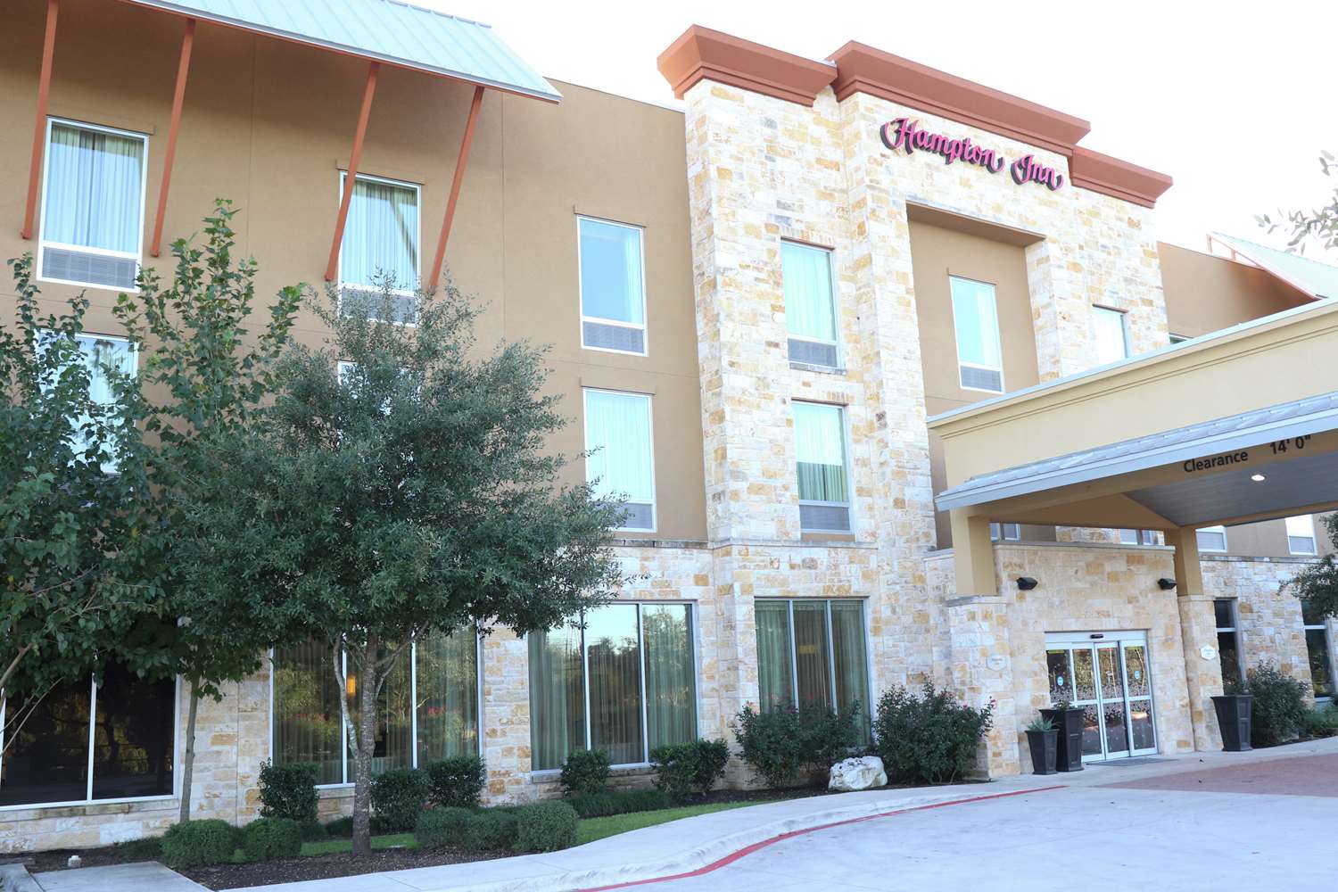 Hampton Inn Austin Oak Hill 2