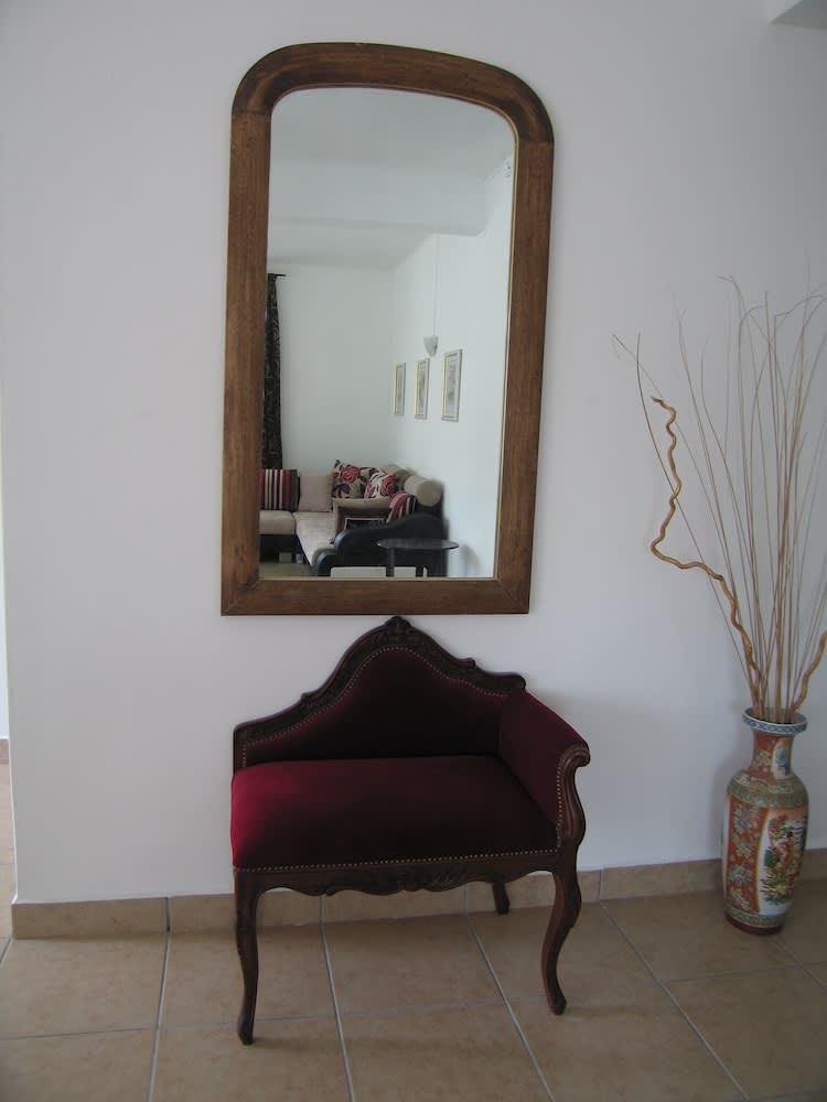 Villa Osumare Cosy Beach front Guest House 2