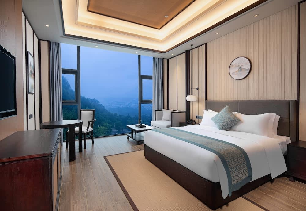 Ramada by Wyndham Xianning Xishan Mountain 1