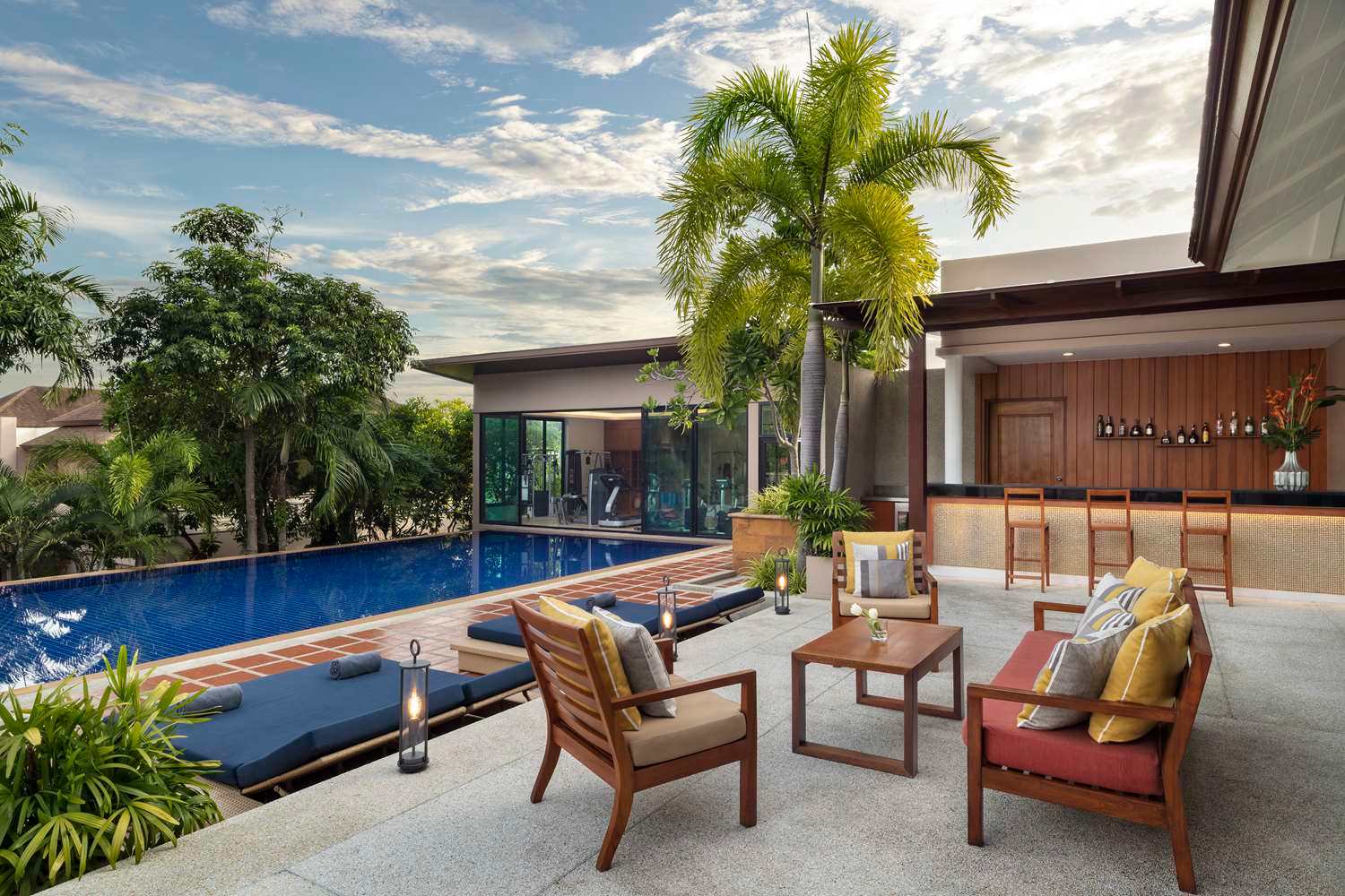 Avani Ao Nang Cliff Krabi Resort 5