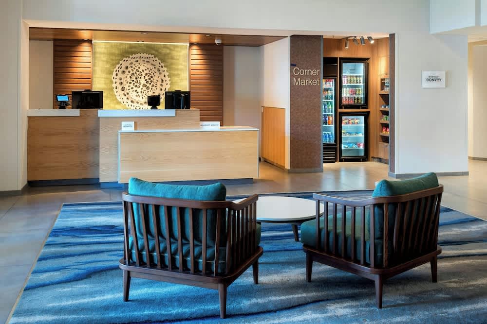 Fairfield Inn & Suites by Marriott Rome 2