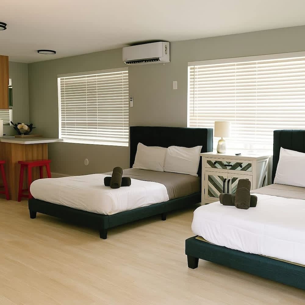 Hollywood Beach Family-friendly 1BR 2