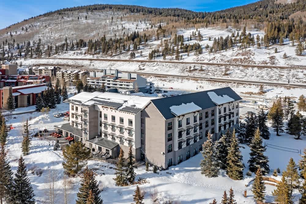 Cambria Hotel Copper Mountain 1
