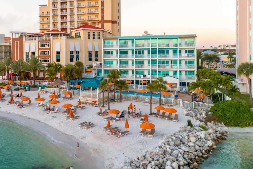 Dolphin Sands Clearwater Beach, an Ascend Collection Hotel 1
