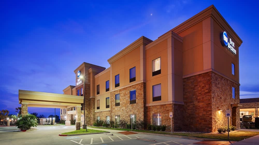Best Western Bastrop Pines Inn 1