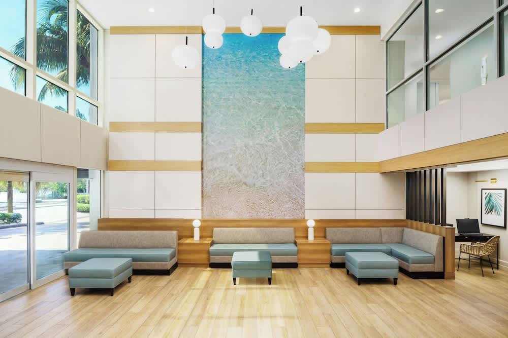 Courtyard by Marriott Oceanside Fort Lauderdale Beach 2