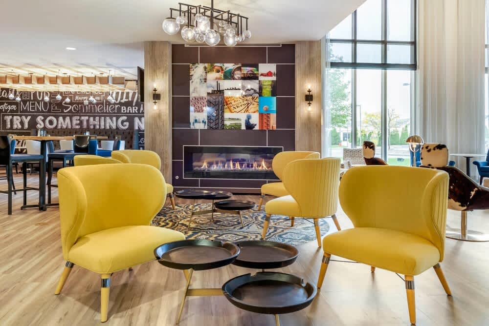 Cambria Hotel Uniontown 2