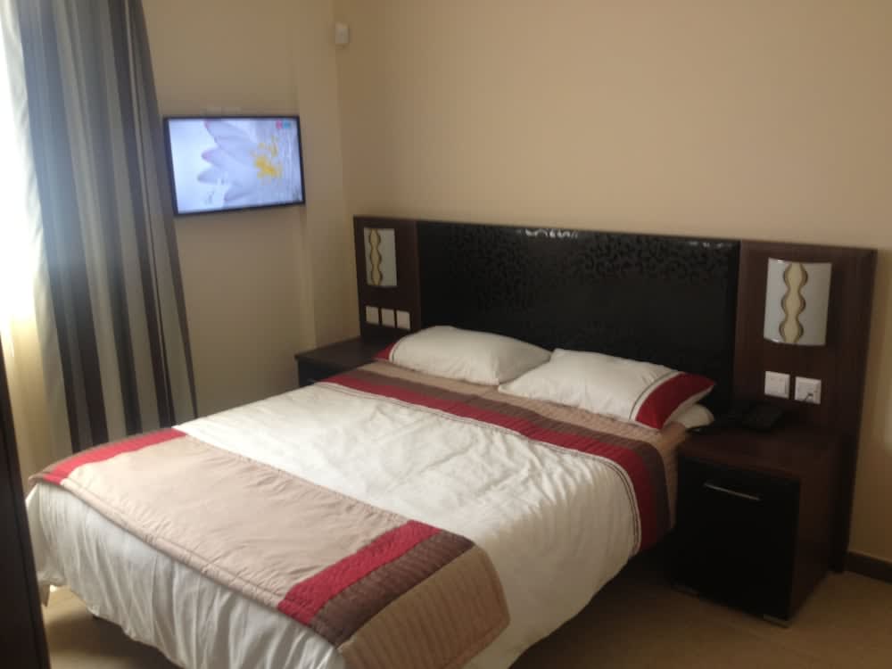 Grand Harbour Hotel 1