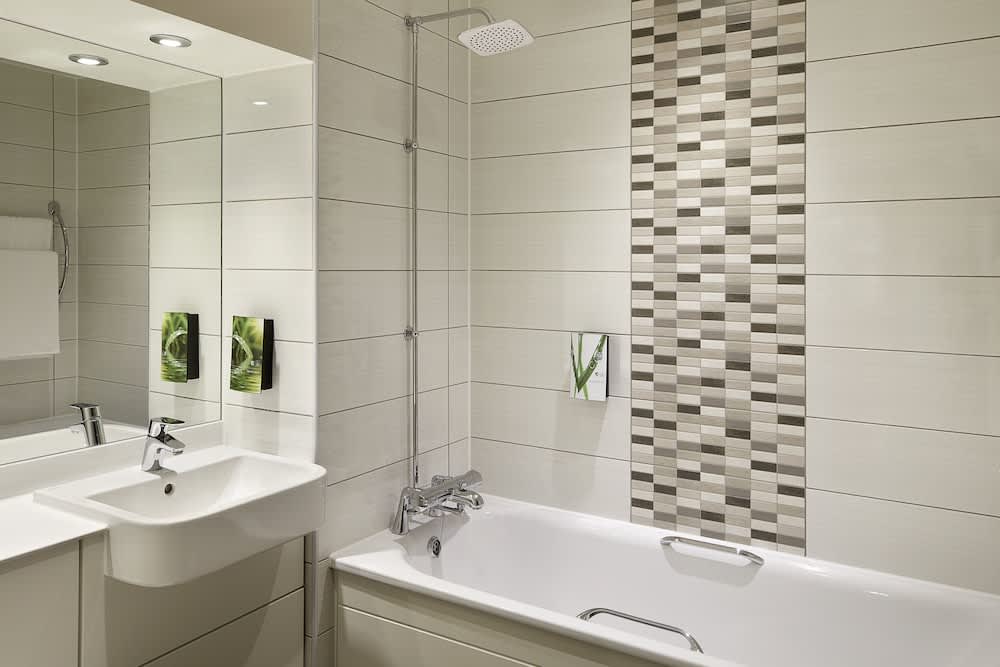 Premier Inn Halifax South 2