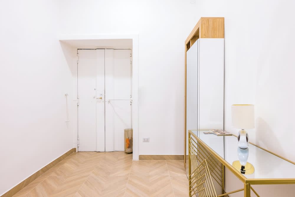 Essentia Home 2