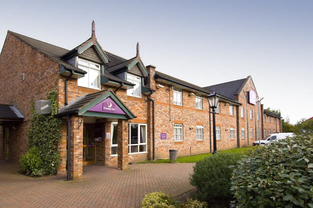 Premier Inn Manchester - Sale 1