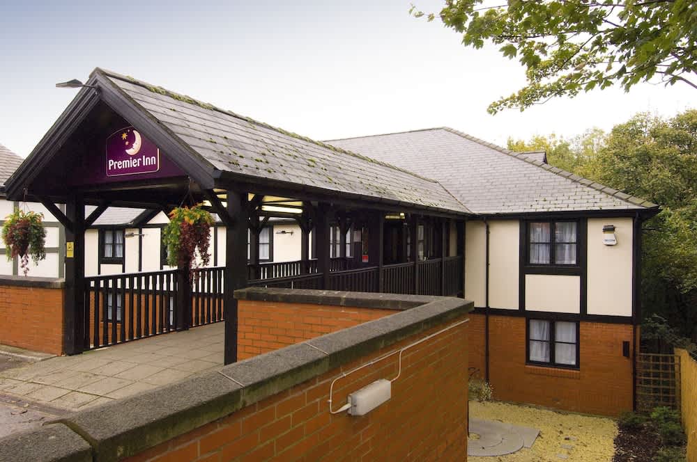 Premier Inn Manchester - Swinton 1