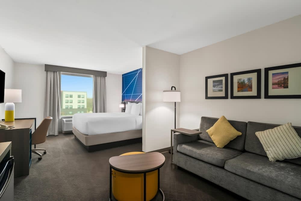 Comfort Suites Bentonville - Rogers 1