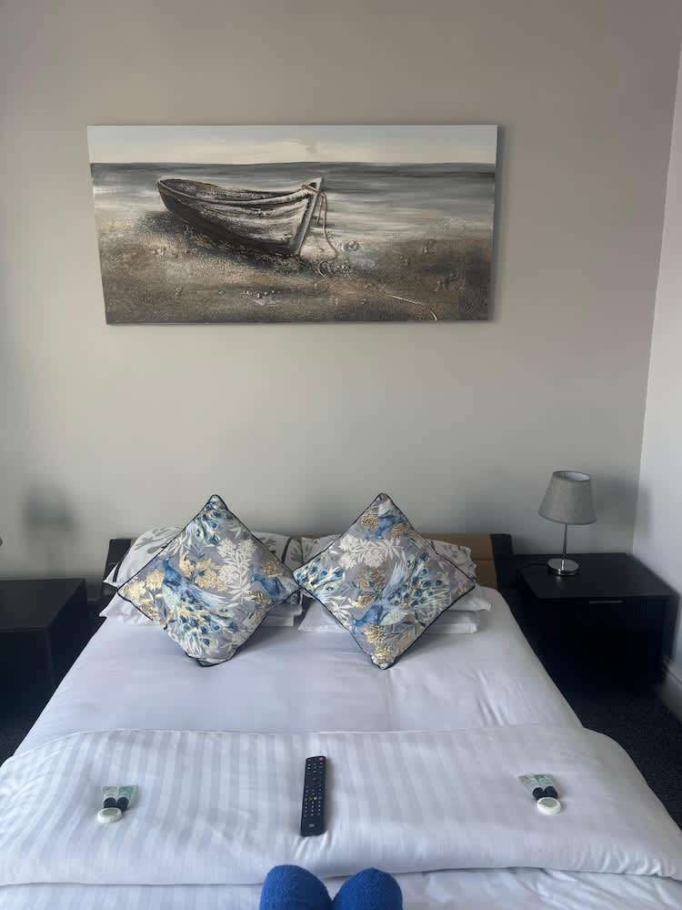 100 Pipers Hotel 1
