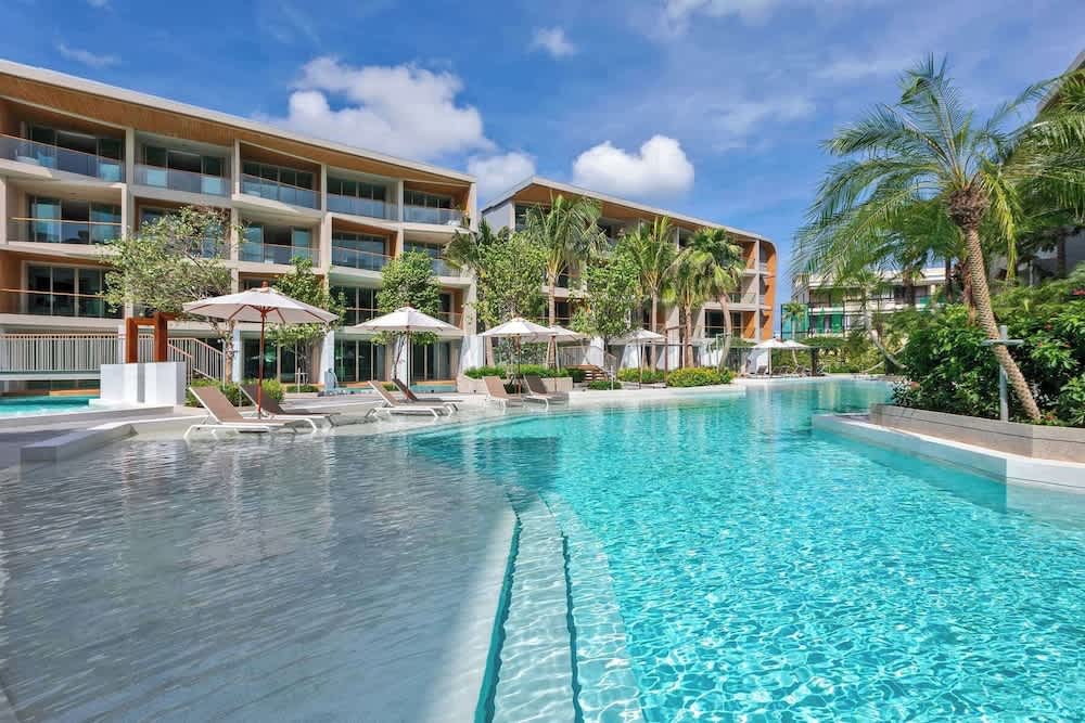 Wyndham Grand Nai Harn Beach Phuket 1