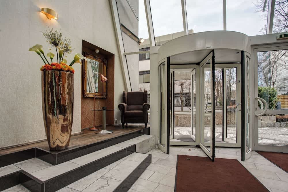 Centro Hotel Nürnberg City, Trademark Collection by Wyndham 2