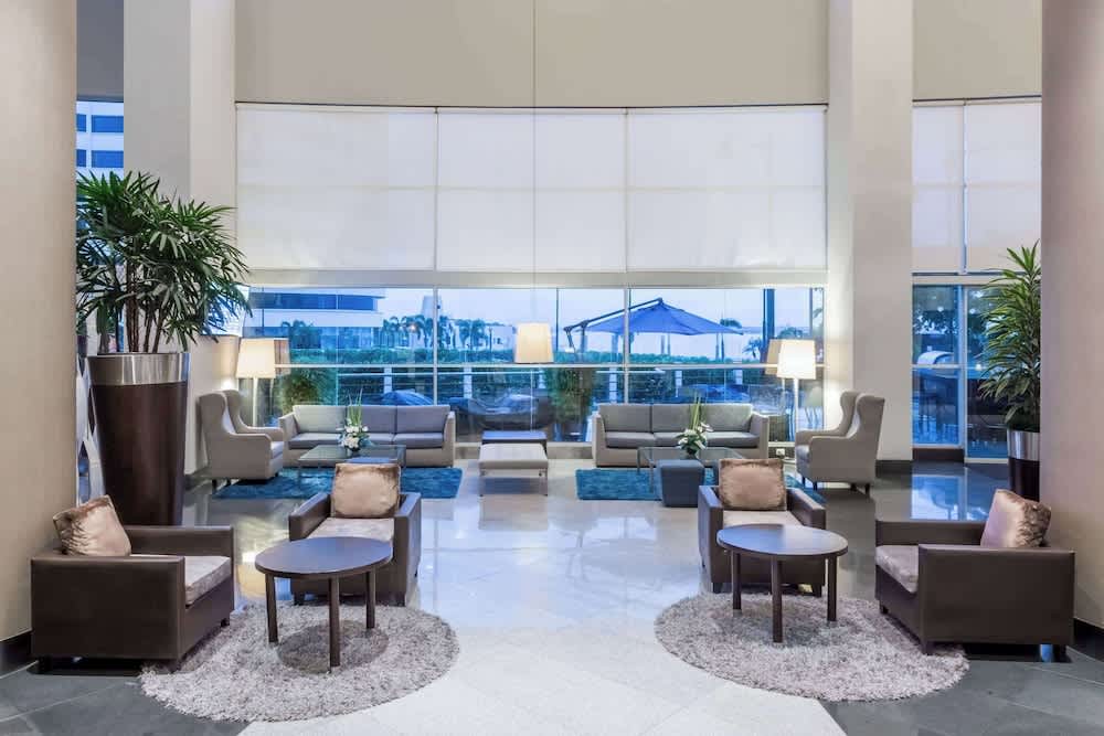 Wyndham Guayaquil Puerto Santa Ana 4
