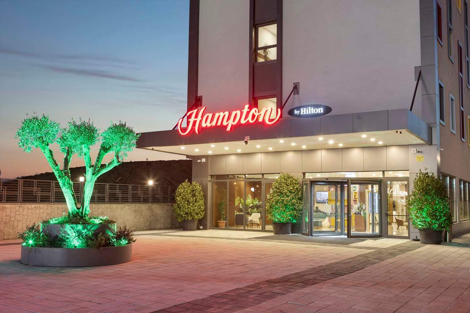 Hampton By Hilton Istanbul Airport, Arnavutkoy 1