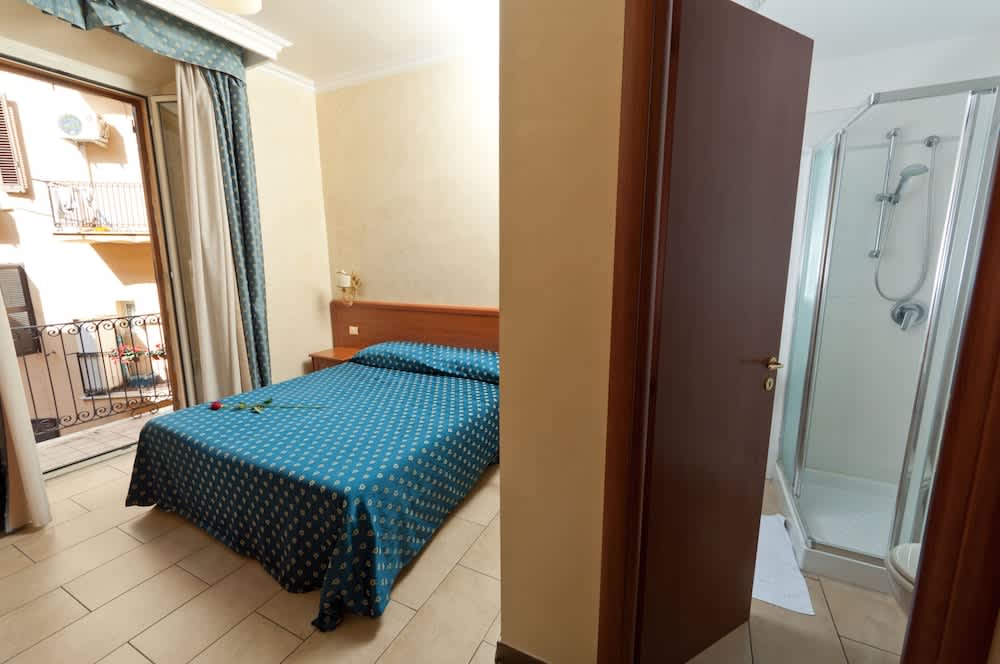 Cesar Palace Guesthouse 3