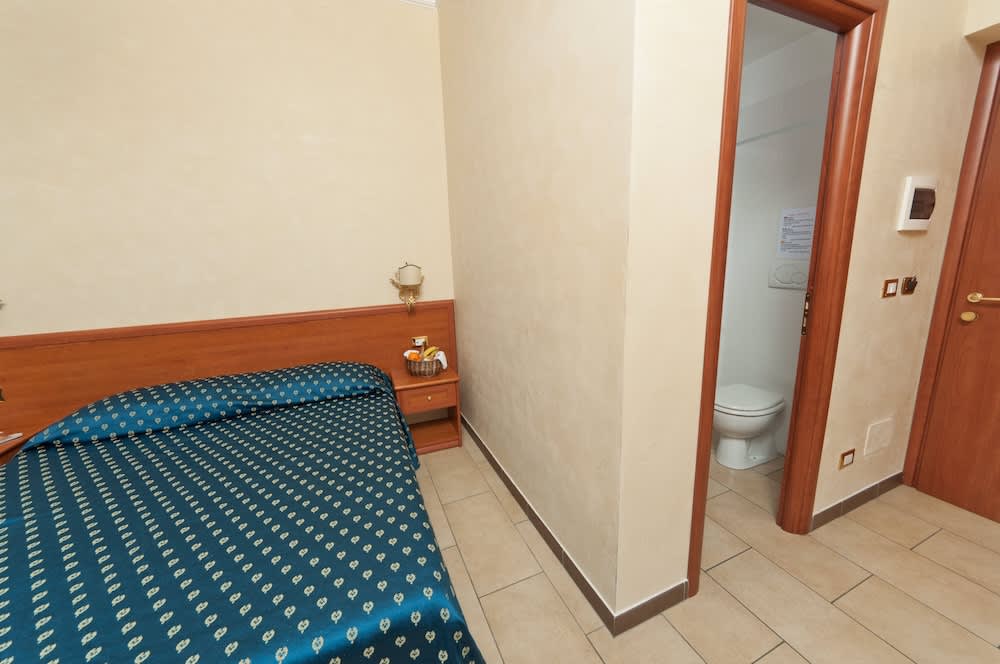 Cesar Palace Guesthouse 4