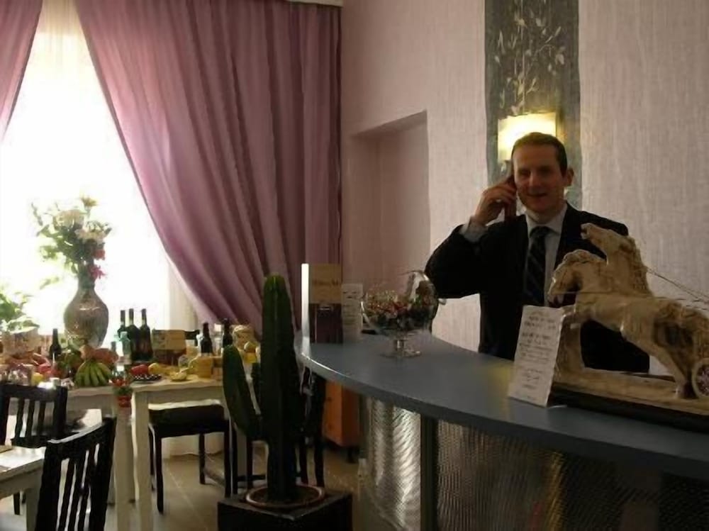 Cesar Palace Guesthouse 1