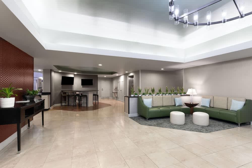 Wingate by Wyndham Greensboro-Coliseum 4