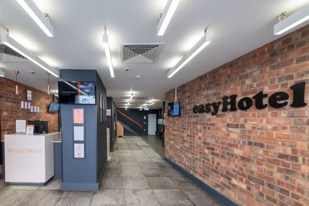 easyHotel Leeds 5
