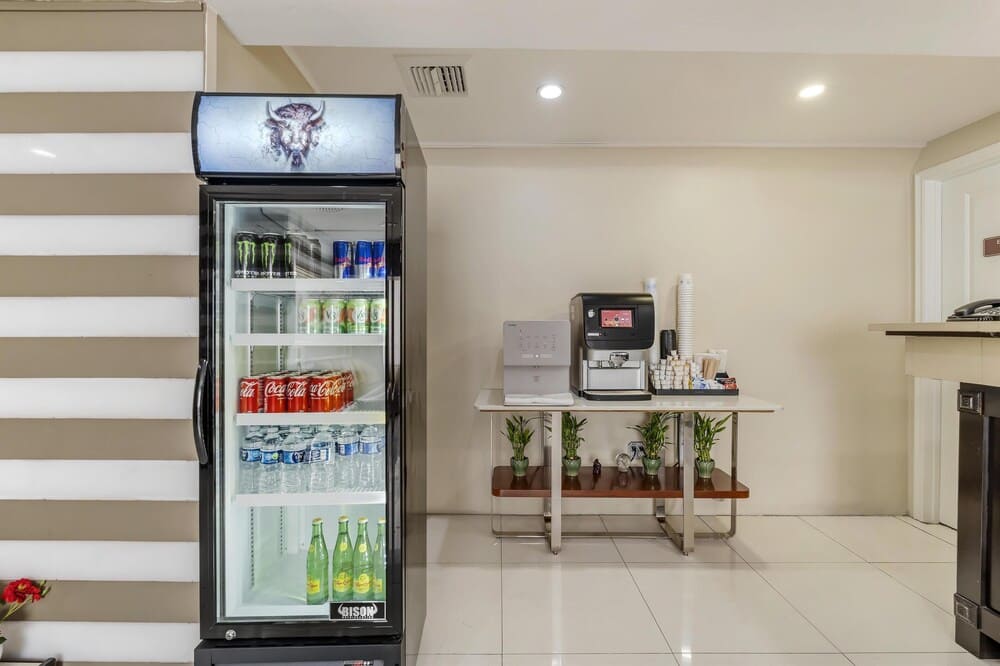 Best Western Plus LA Mid Town Hotel 3