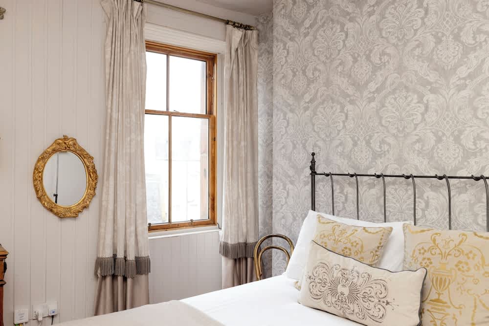JOIVY Stunning Apartment in Royal Mile 1