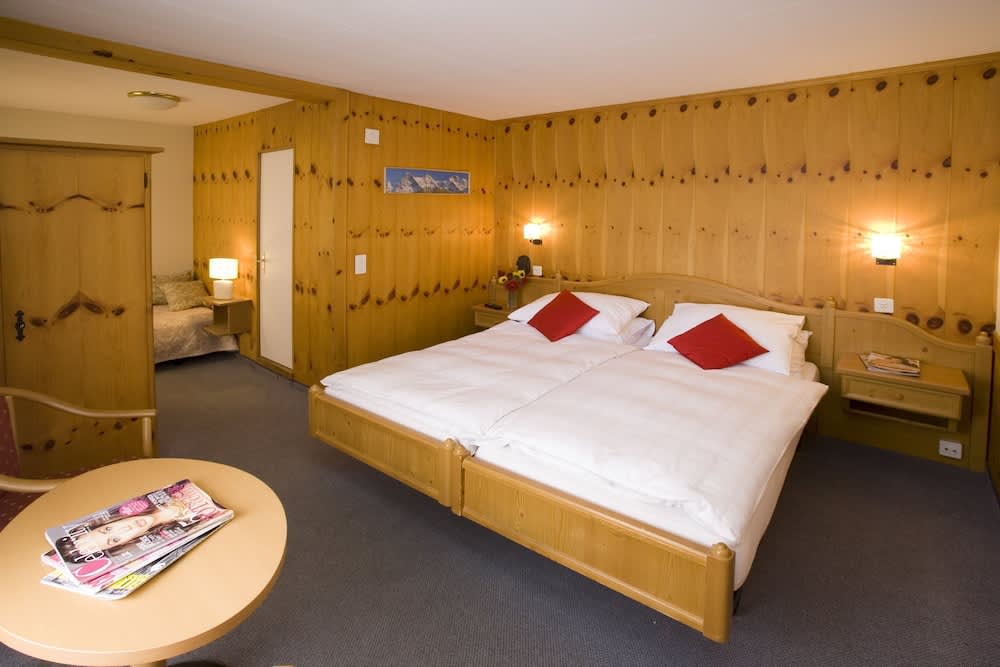 Hotel Oberland 1