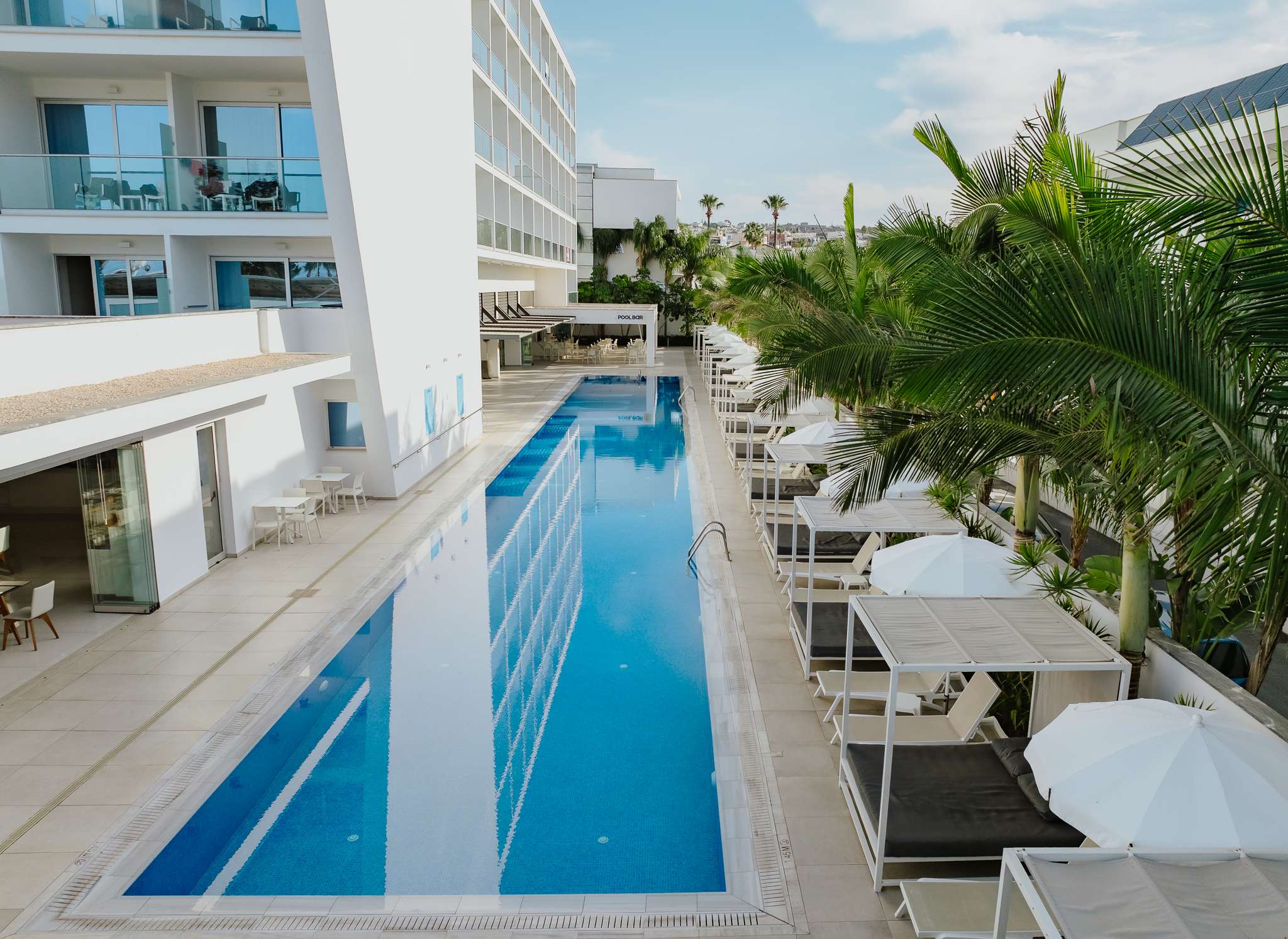 Seasons Hotel (Adults Only) 4