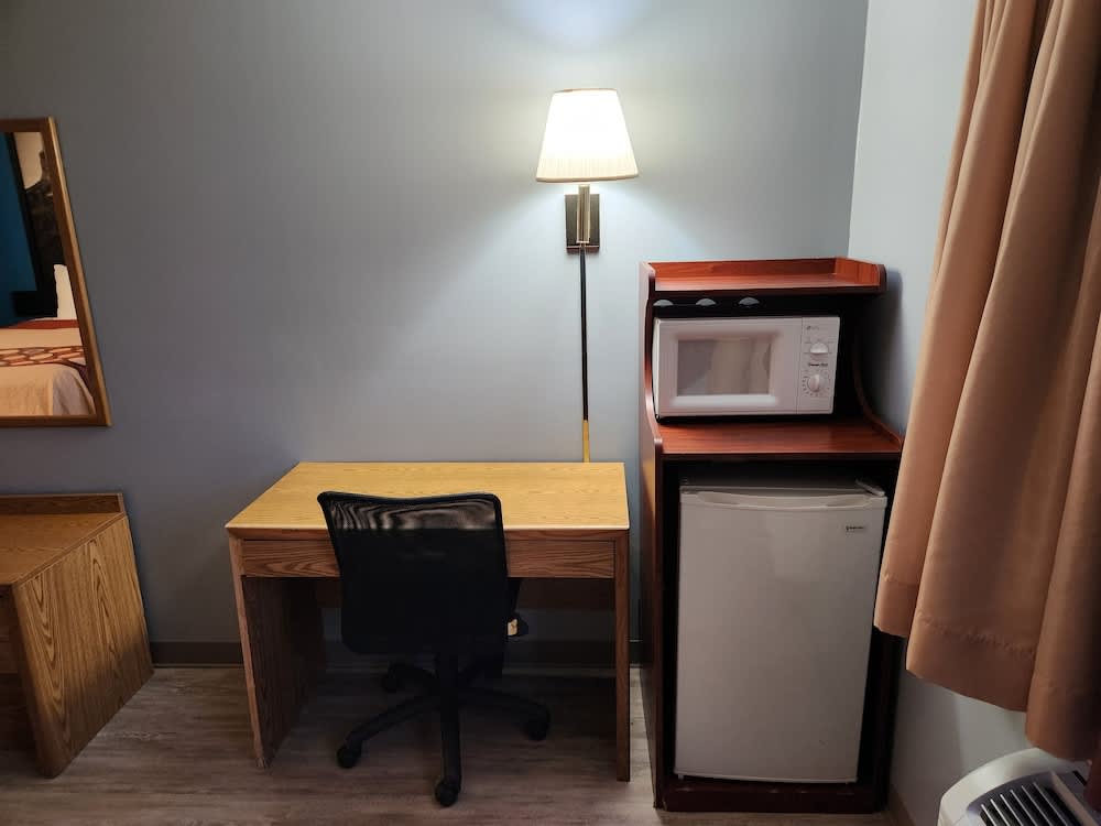 Super Star Inn & Suite Lincoln Crete 5