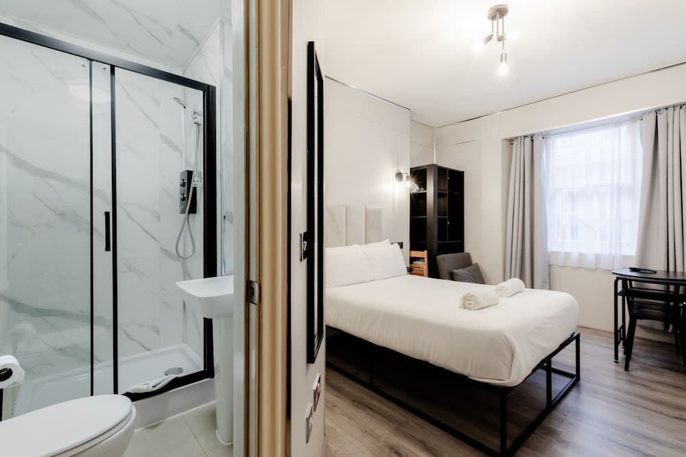 Britannia Hyde Park Hotel by PLI 1