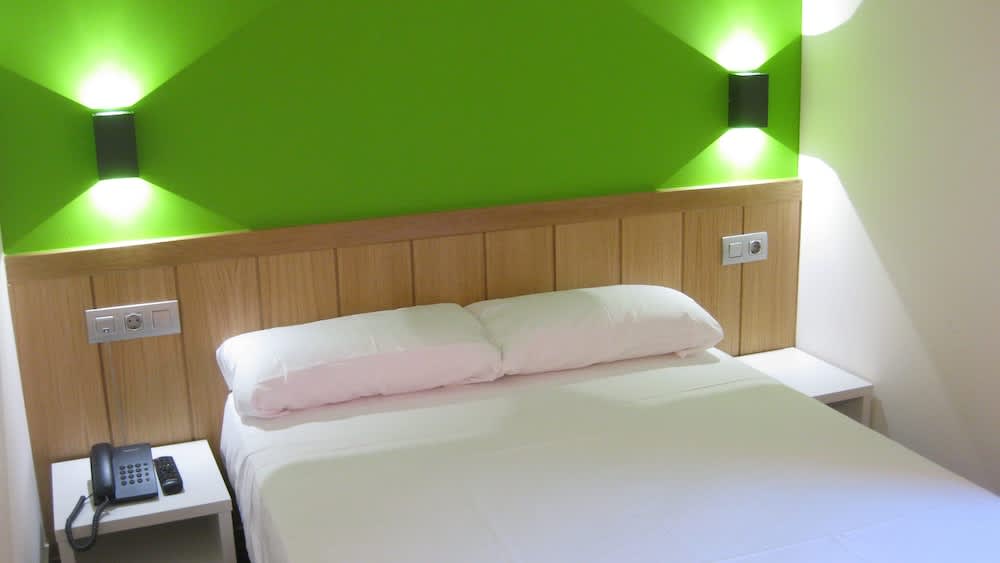 The Book Factory Hostel by gaiarooms 5