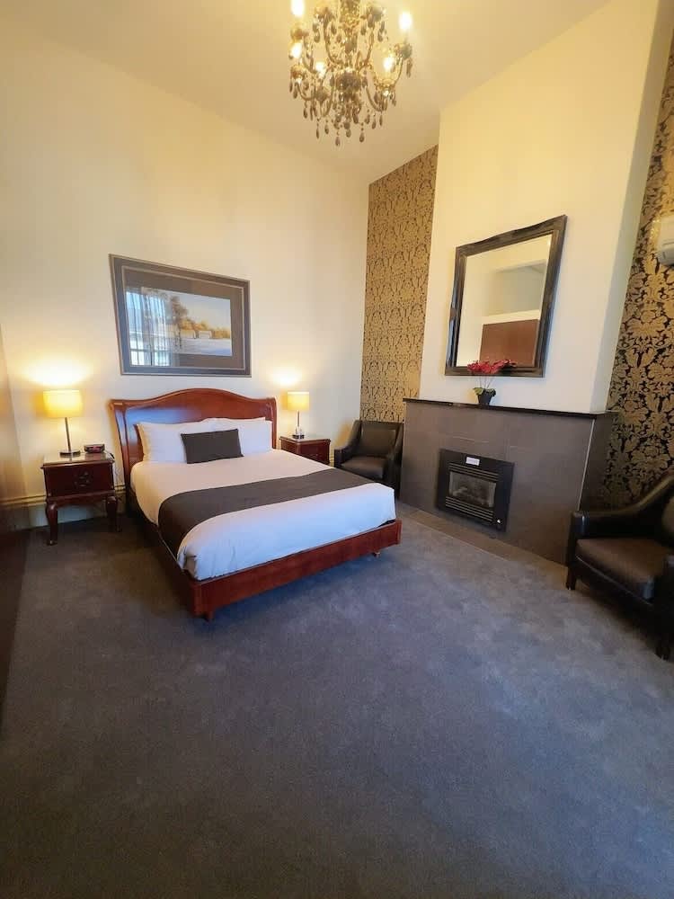 Quality Inn Heritage on Lydiard 4