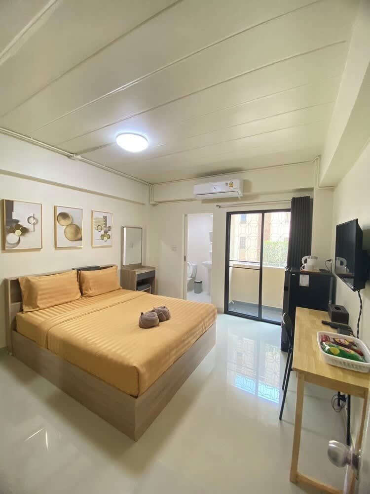 Penthouse Apartments 5