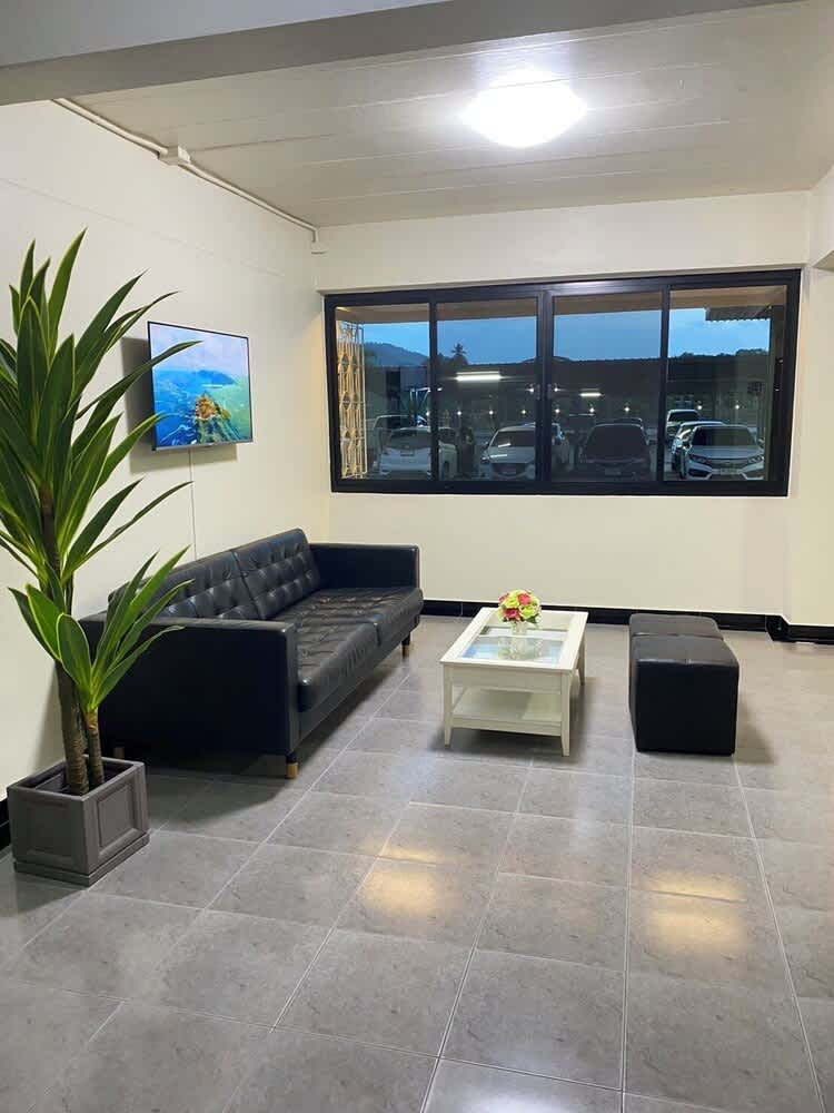 Penthouse Apartments 3